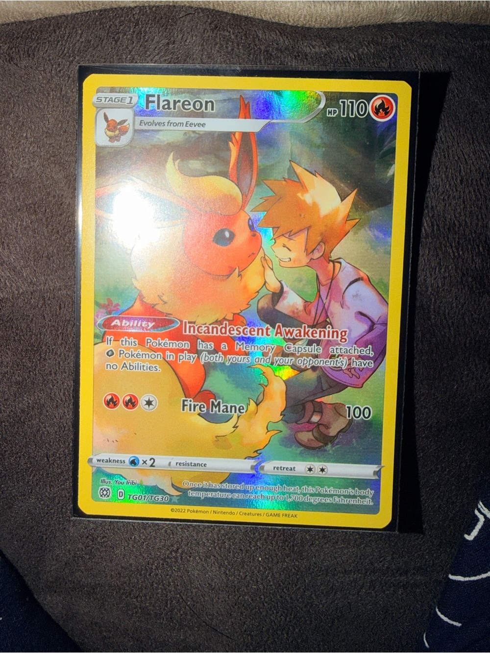 Pokemon Flareon Holo Foil Card – Orange, Yellow